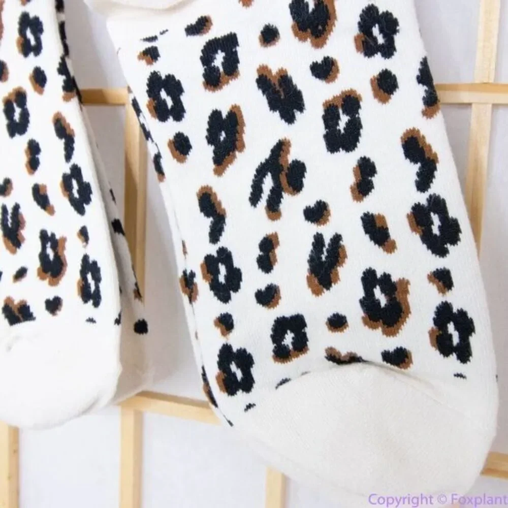 Two pairs:NEW Madewell Animal Trouser Socks,‎ color: antique cream